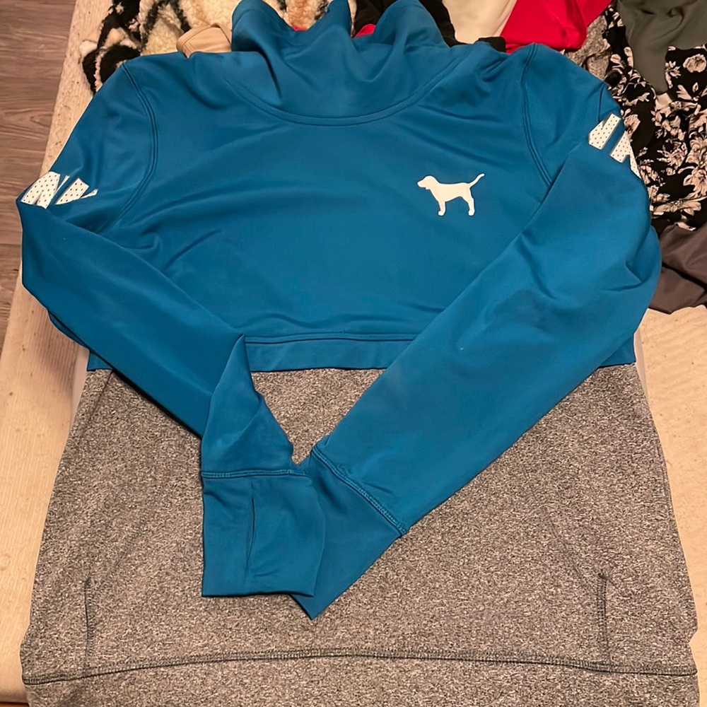 PINK active sweater
